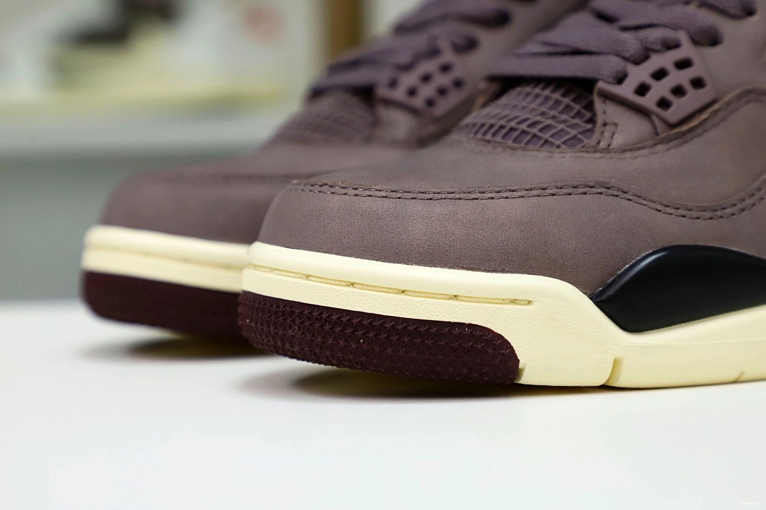 AIR 4 AM JORDAN 1102